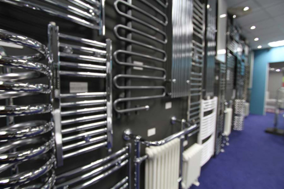 Explore our extensive range of stylish radiators at Atlas. Transform your bathroom and heating spaces with us!