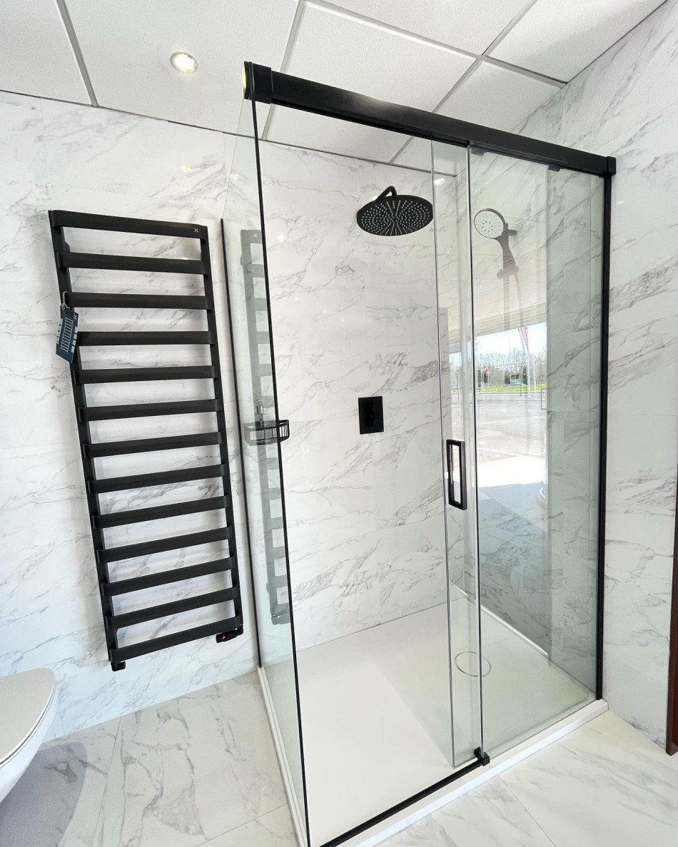 Matt-black-shower-enclosure-and-towel-rail