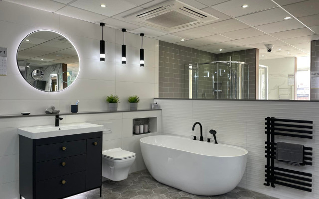 Freestanding Bath Towel Warmer Back To Wall Toilet Freestanding Vanity Unit And A LED Mirror